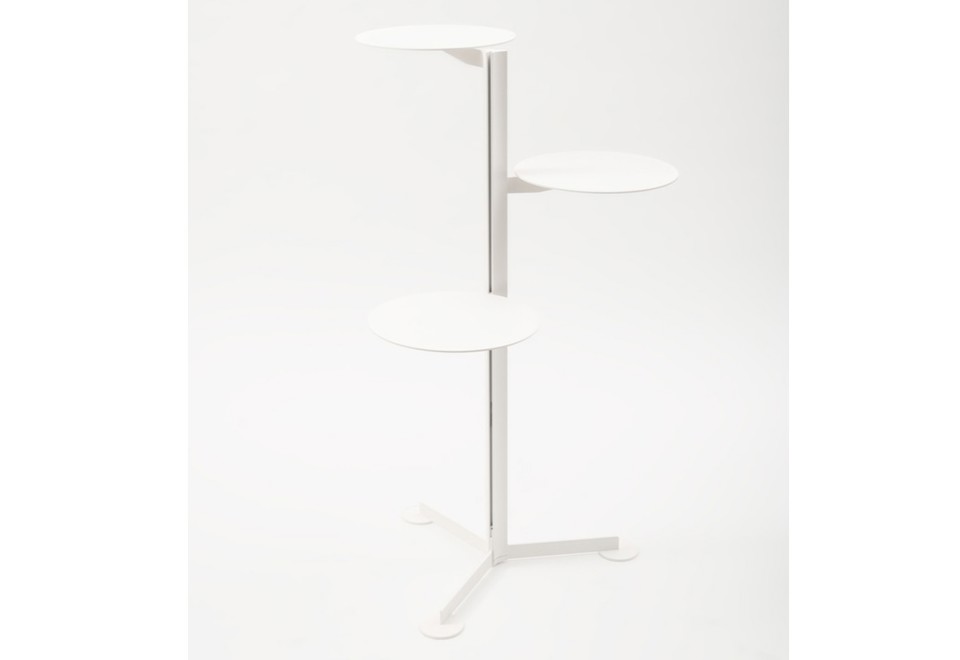 seconda foto FAMILIA Tavolo in metallo verniciato con base a 3 razze