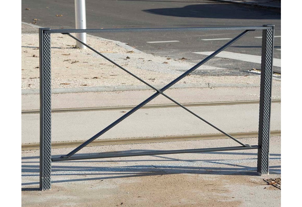 terza foto PIXEL Transenna in metallo