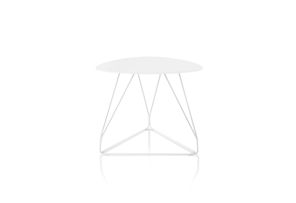 seconda foto POLYGON WIRE Tavolino triangolare in metallo