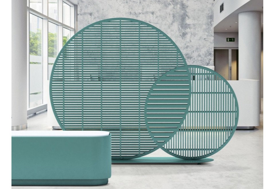 prima foto ALPHABET Paravento per dehors in metallo