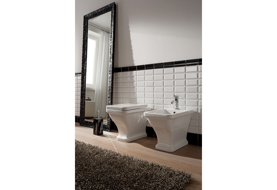 seconda foto BUTTERFLY Wc in ceramica