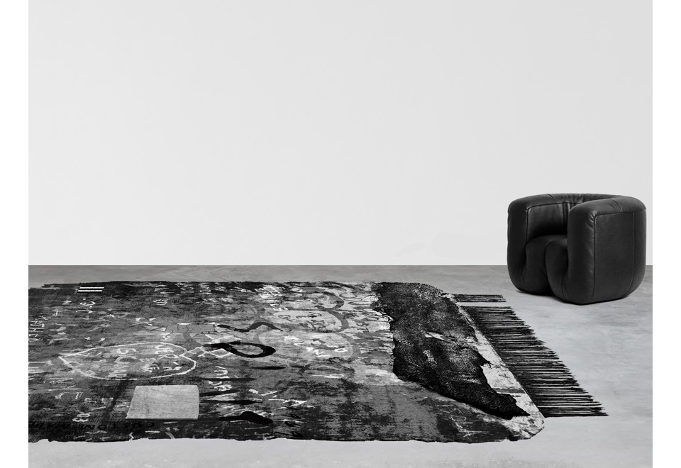 seconda foto COUTINHO (TRASHER NIGHT EDIT) Tappeto fatto a mano su misura