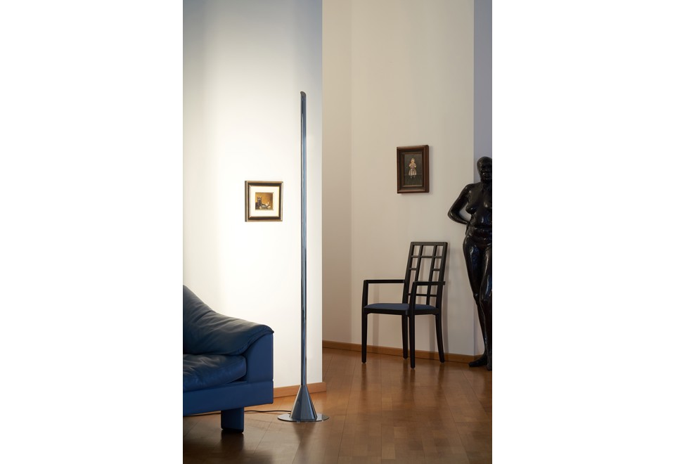 seconda foto OBELISK Lampada da terra in ottone