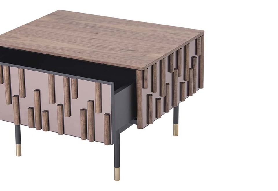 seconda foto DROPS Comodino in legno e vetro con cassetti