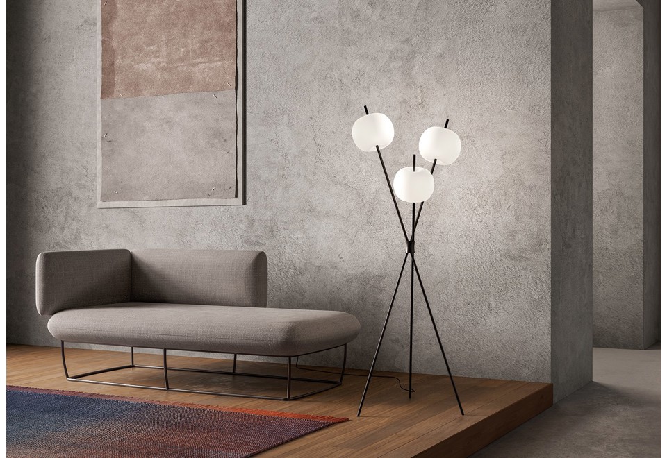 terza foto KUSHI Lampada da terra in vetro opale