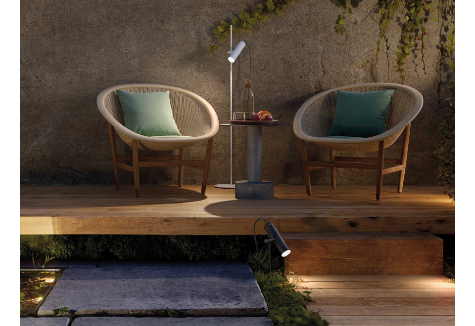 terza foto DOTS Lampada da terra per esterno a LED in alluminio