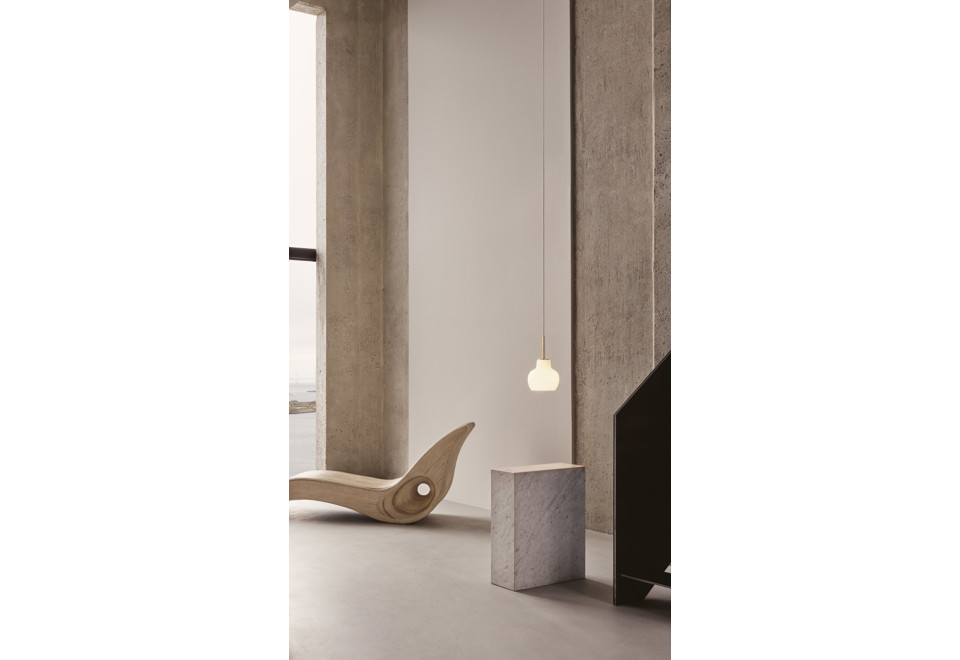 terza foto VL RING CROWN 1 Lampada a sospensione in vetro opale