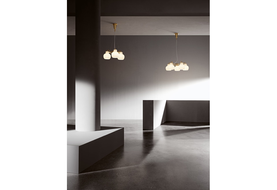 terza foto VL RING CROWN 3 5 7 Lampada a sospensione in vetro opale