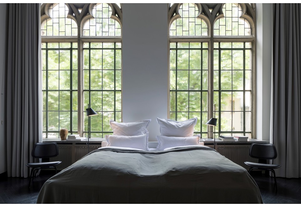 terza foto YUH Lampada da terra a LED orientabile in alluminio