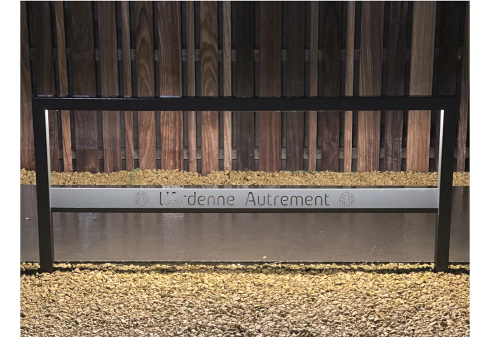 prima foto MONA Barriera fotoelettrica a LED in acciaio inox