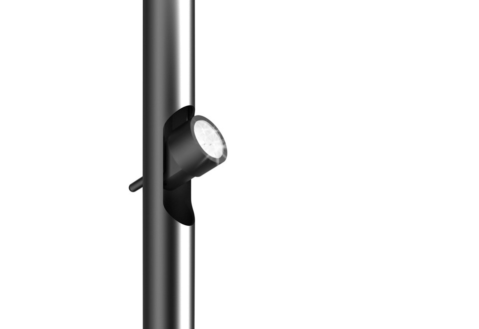 prima foto CALABRONE Lampada da terra a LED orientabile in alluminio