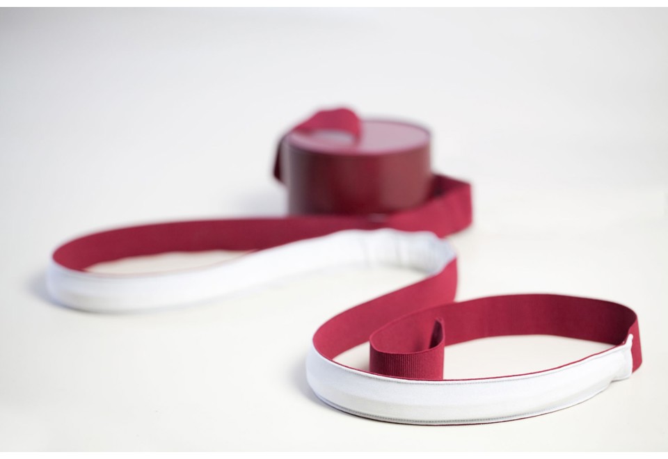 seconda foto ELASTICA Lampada da terra a LED ad altezza regolabile in tessuto elastico