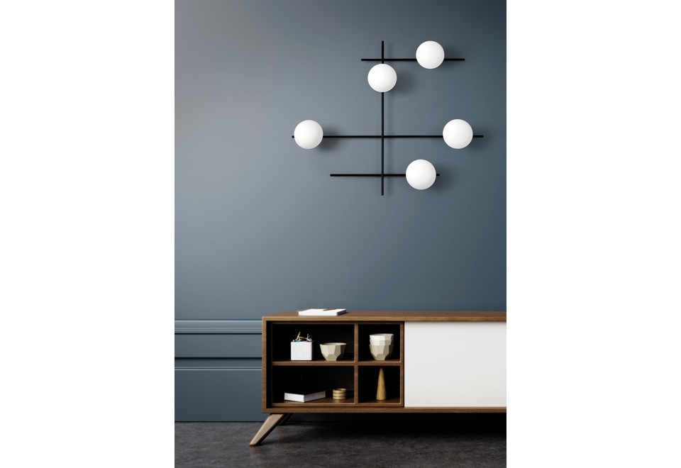 terza foto MIKADO 5 Lampada da parete in vetro opale e metallo