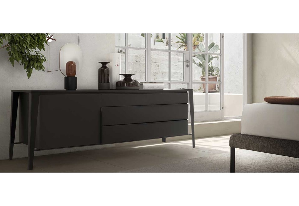 seconda foto GALILEO Lampada da tavolo in alluminio