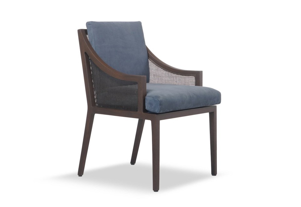 prima foto TOULOUSE Sedia imbottita in legno con braccioli