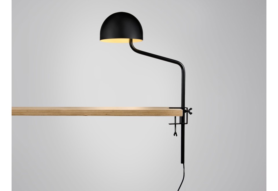 prima foto OFFICER DESK SHORT Lampada da scrivania a LED orientabile in alluminio verniciato a polvere con morsetto