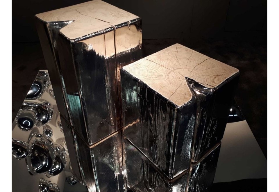 prima foto CUBI Tavolino basso quadrato in legno massello