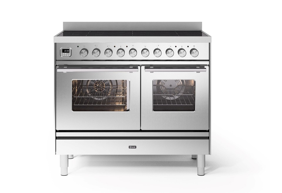 prima foto Cucina a libera installazione in acciaio con piano cottura a induzione