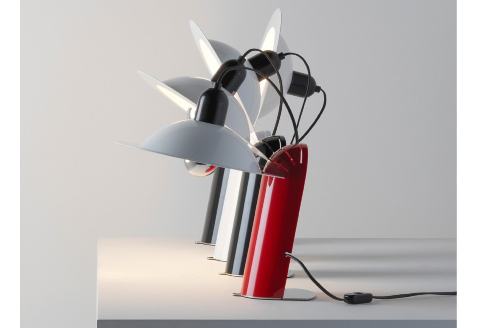 prima foto LAMPIATTA Lampada da tavolo orientabile in ABS