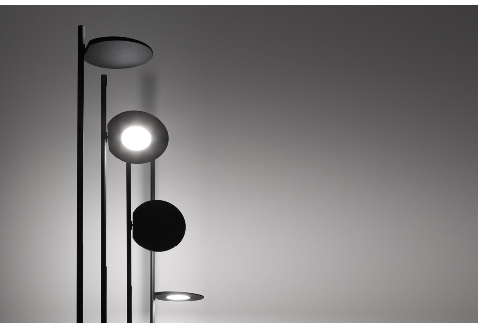 seconda foto KIMIA Lampada da terra a LED orientabile in alluminio