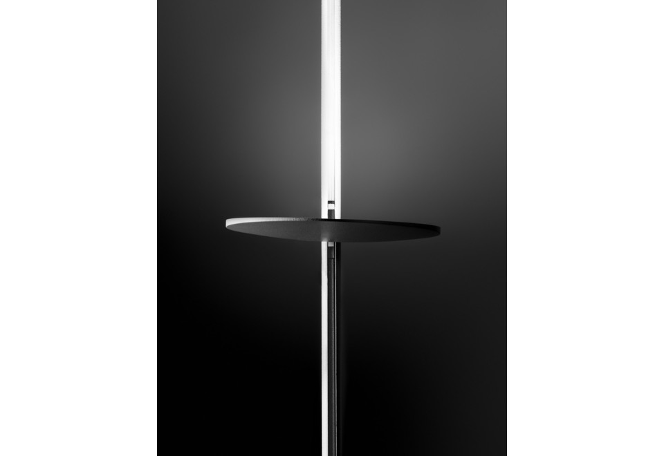 terza foto KIMIA Lampada da terra a LED orientabile in alluminio