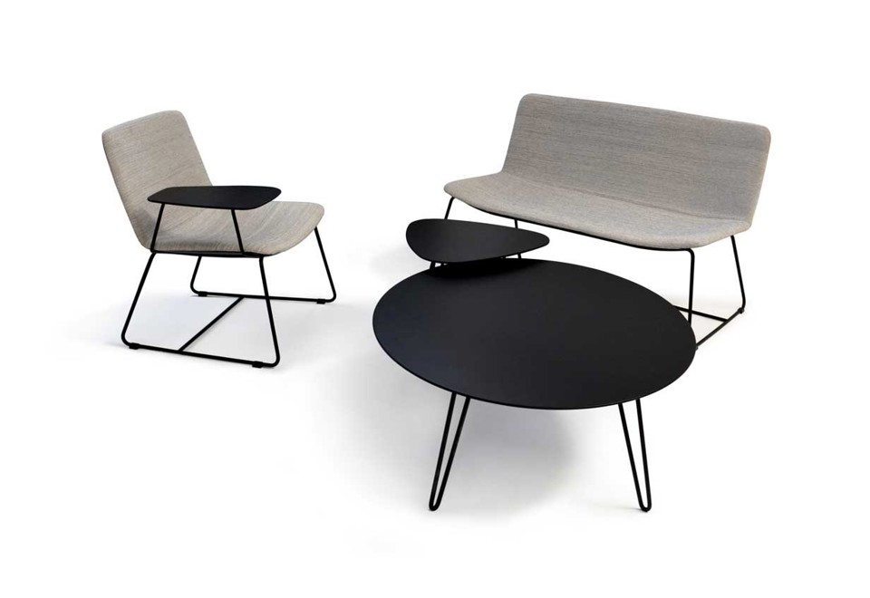 seconda foto PETRA Poltrona a slitta con ribaltina