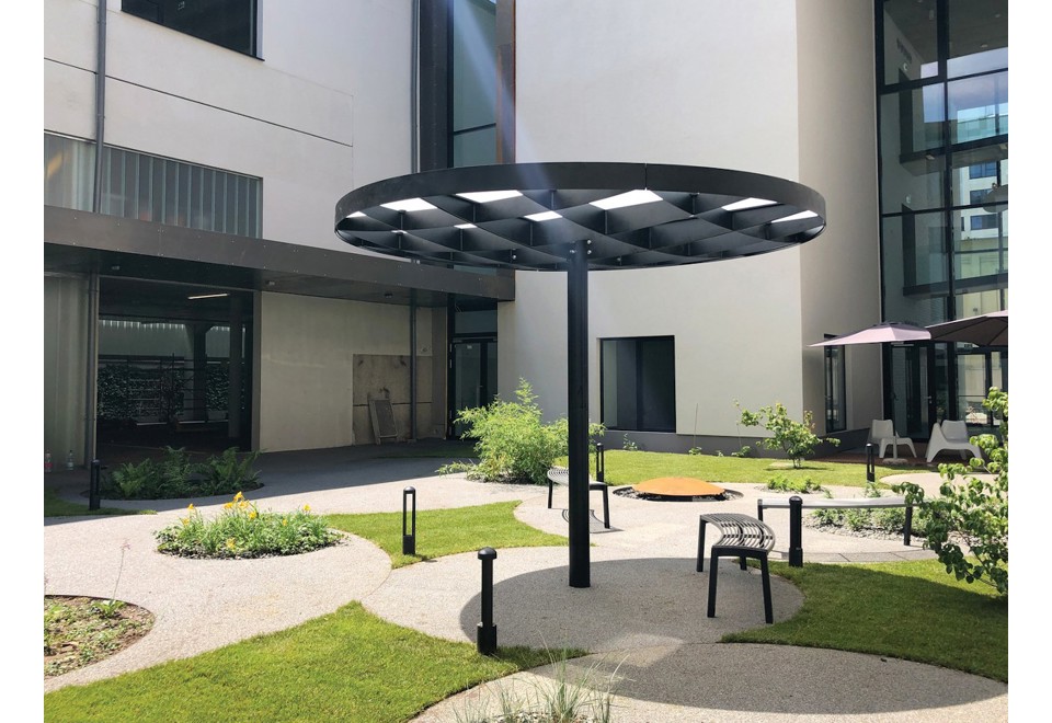 prima foto PIN Pensilina multifunzionale con illuminazione