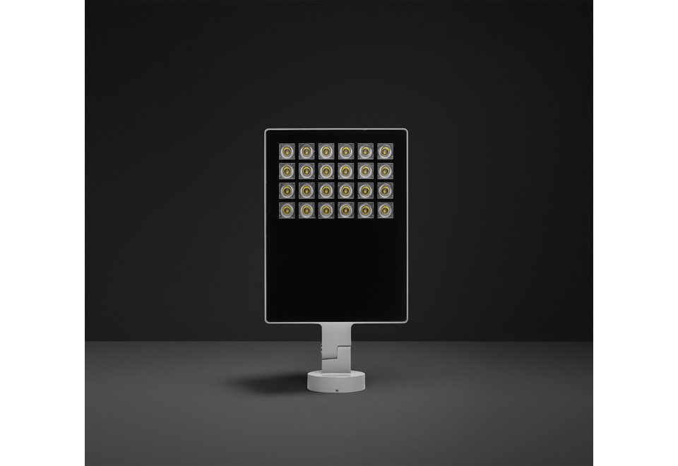 seconda foto ZEUS Proiettore per esterno a LED orientabile in alluminio pressofuso