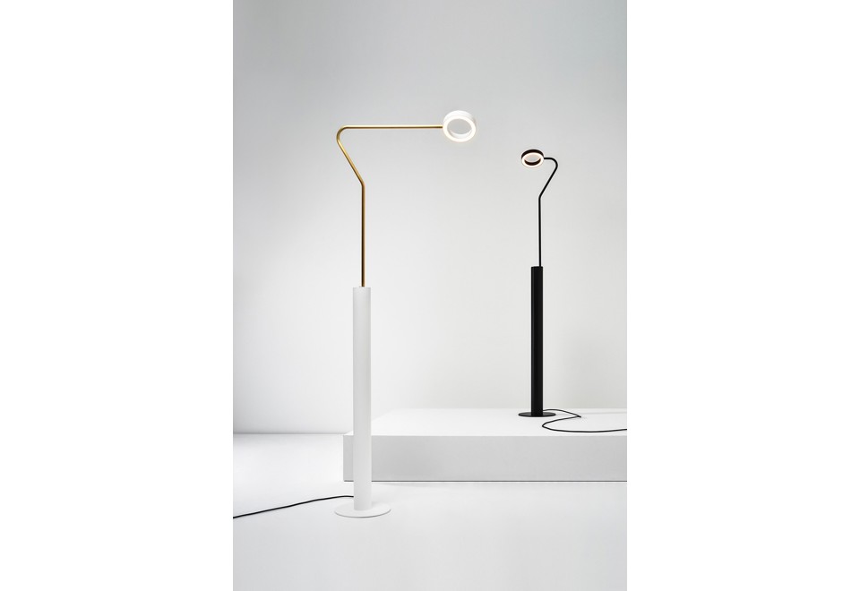 terza foto META Lampada da terra orientabile a LED