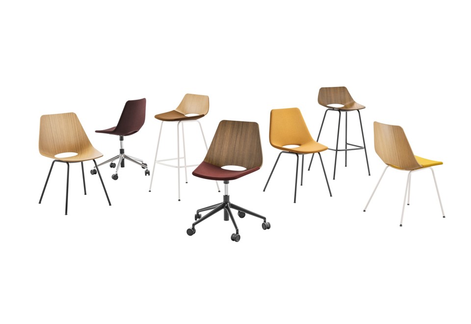 seconda foto Sgabello alto in multistrato in stile moderno con poggiapiedi