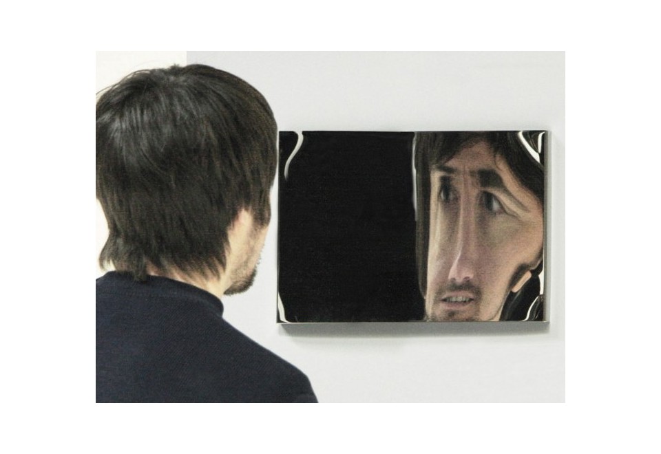 prima foto DISTORTING MIRROR Specchio deformante a parete