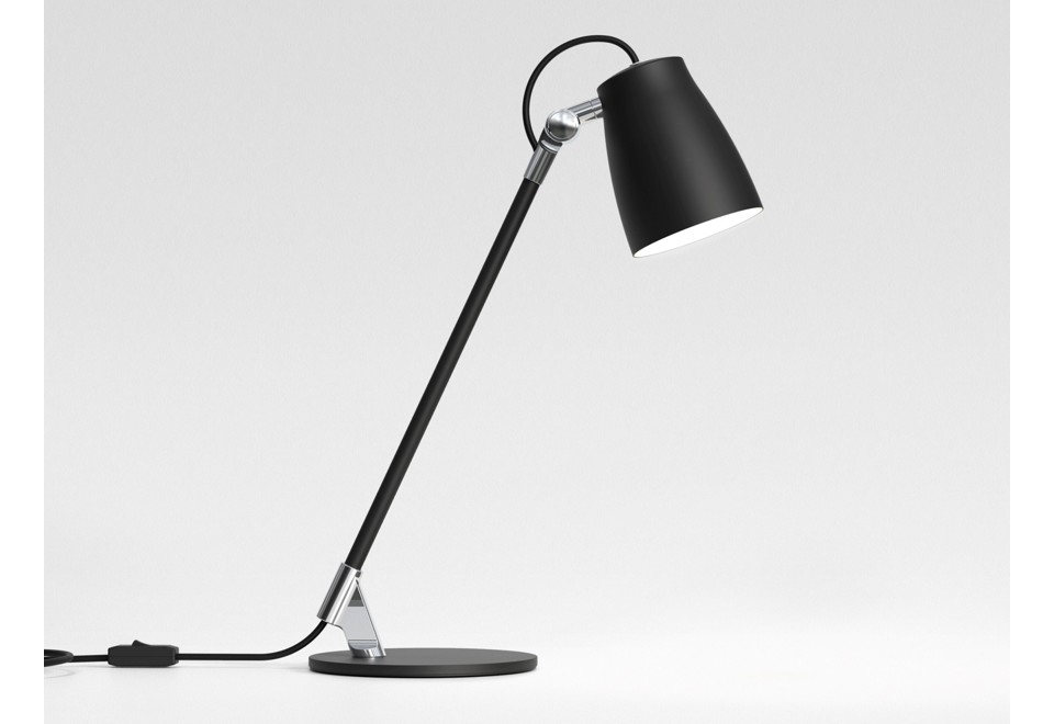 prima foto ATELIER DESK Lampada da scrivania a LED girevole in alluminio