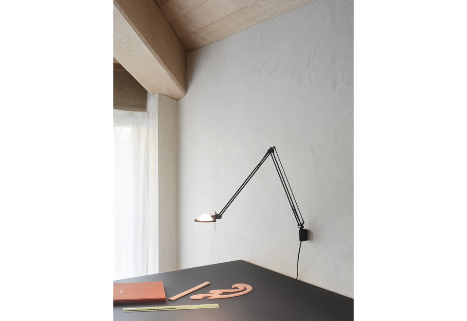 seconda foto BERENICE Lampada da parete a LED orientabile in alluminio