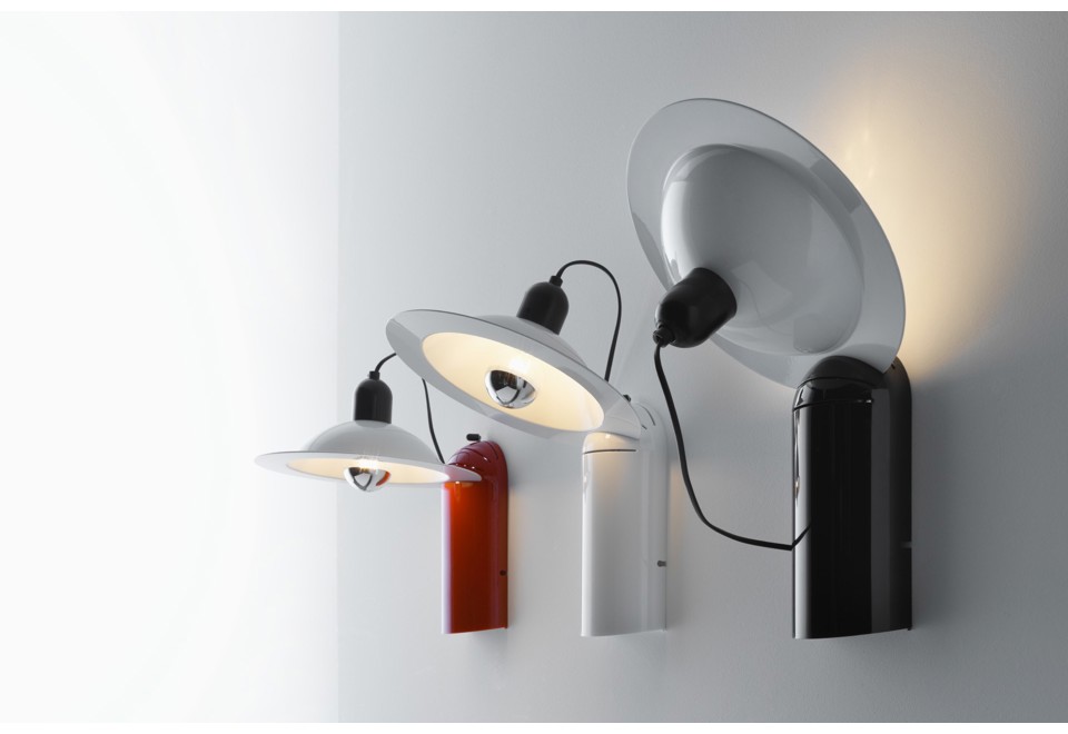 seconda foto LAMPIATTA Lampada da parete orientabile in ABS e alluminio