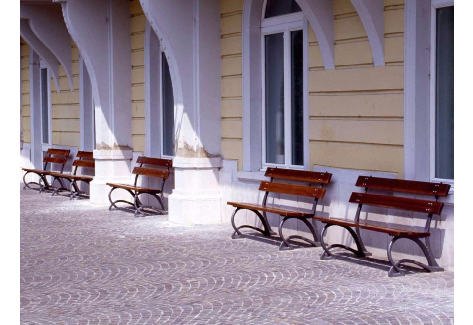 prima foto SALIX Panchina in legno con schienale