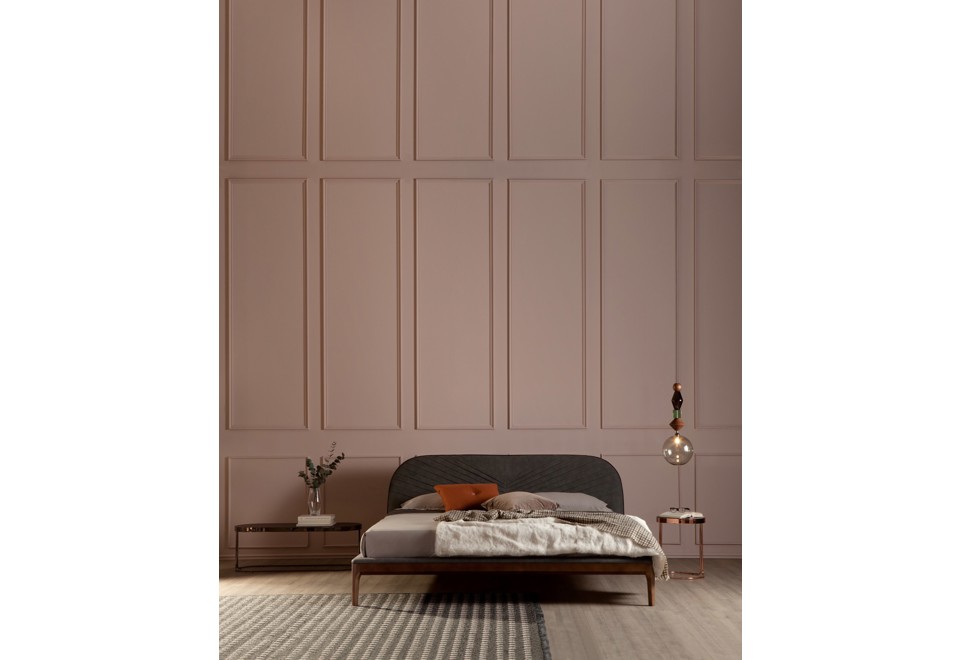 terza foto MICHELANGELO Letto matrimoniale in pelle con testiera imbottita