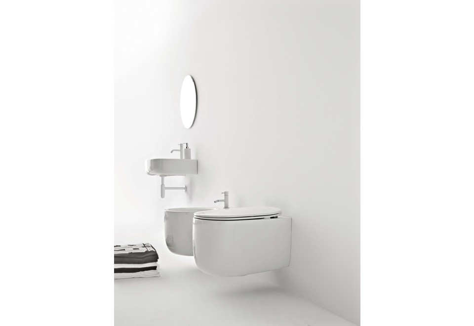 terza foto NOLITA Wc sospeso in ceramica senza brida