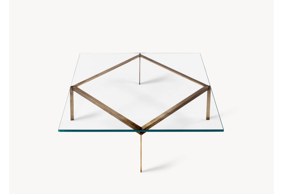 seconda foto PLANK Tavolino quadrato in vetro con base in metallo