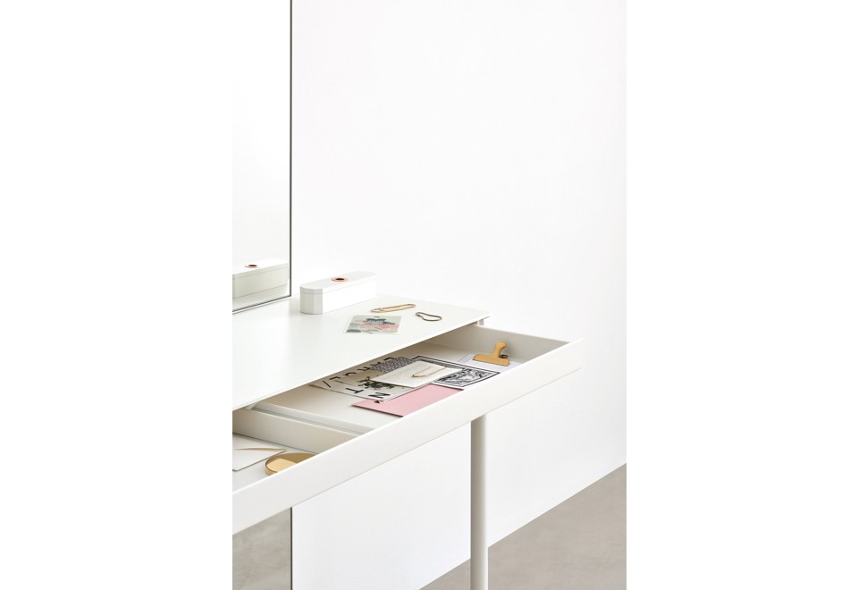 seconda foto ICARO 015 Consolle rettangolare in acciaio con cassetti