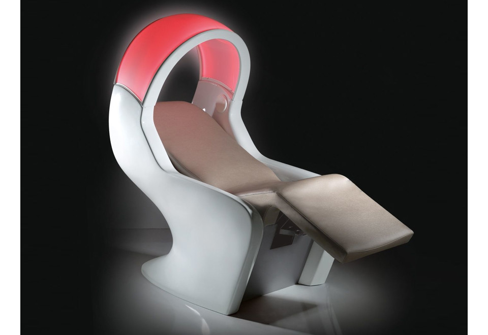 prima foto TEKNO RELAX Lettino elettrico in ecopelle con cromoterapia
