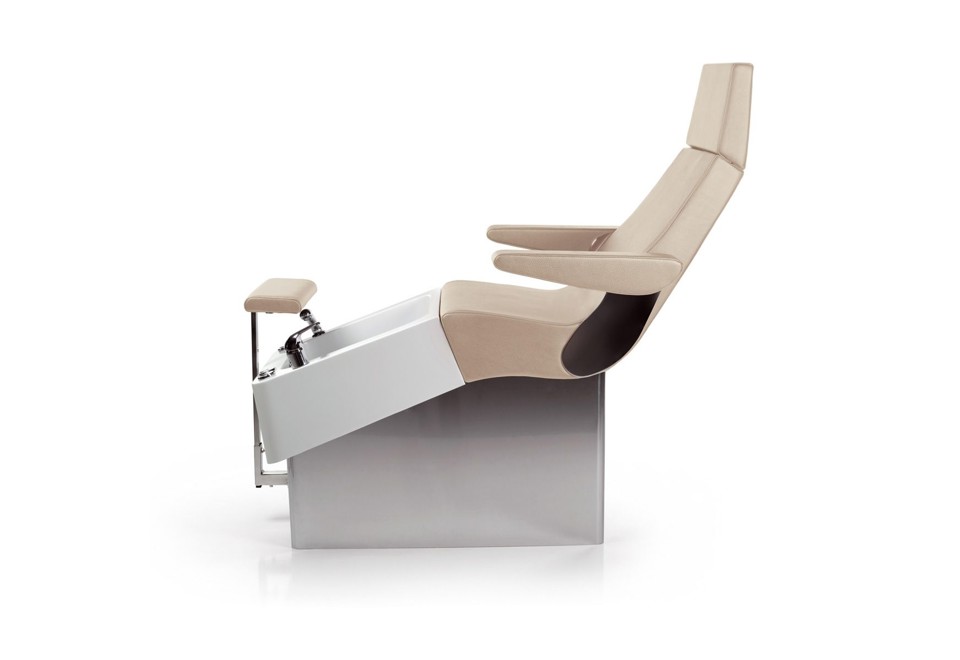 seconda foto STREAMLINE BASIC Poltrona per pedicure in ecopelle