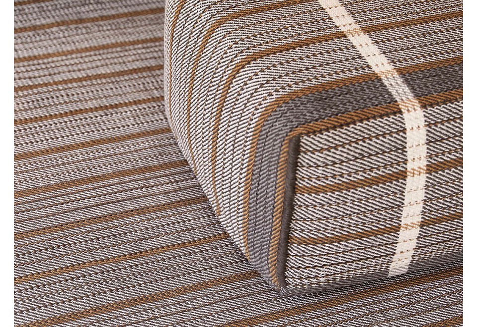 seconda foto REVERSIBLE BLACK Pouf quadrato in lana, lino e cotone