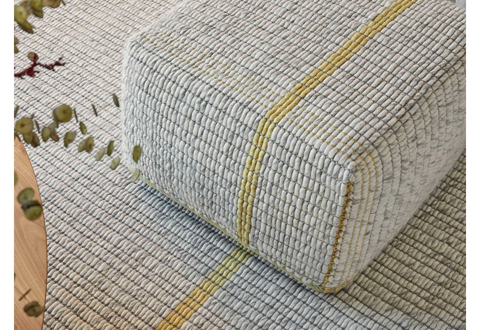 terza foto REVERSIBLE YELLOW Pouf quadrato in lana, lino e cotone