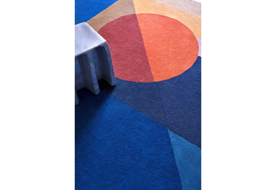 terza foto ZOE KUBB Tappeto in lana a motivi geometrici