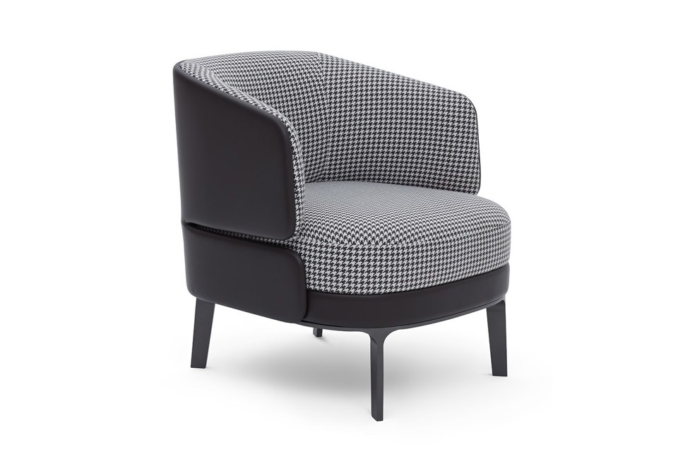 prima foto NOA Poltroncina in tessuto con braccioli