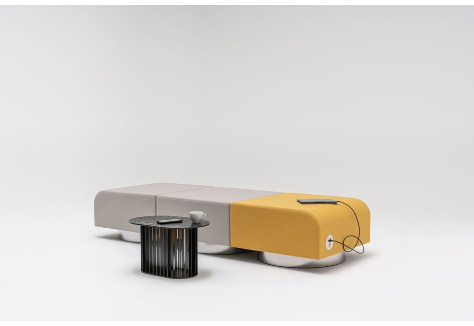 terza foto ROLL Tavolino basso ovale in MDF