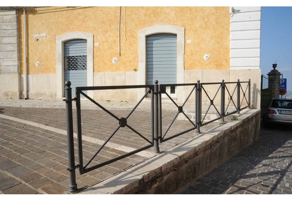 seconda foto MELIA Transenna in acciaio