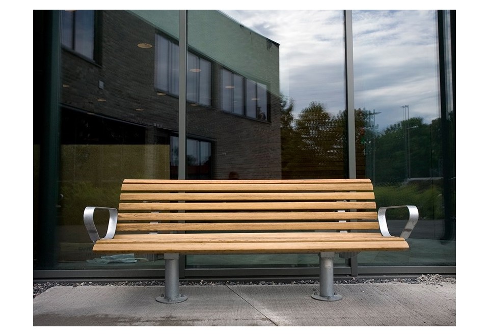 terza foto URBAN Panchina in acciaio e legno con braccioli