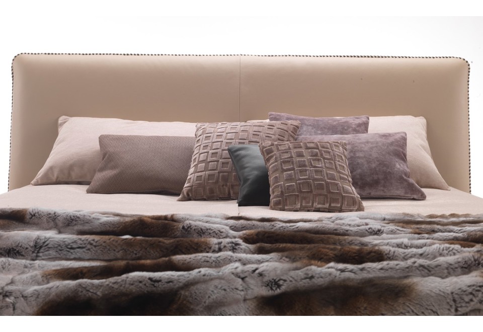 terza foto GIOVE Letto imbottito in pelle