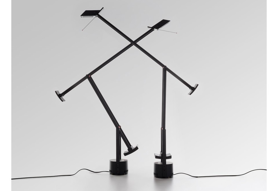 prima foto TIZIO Lampada da scrivania orientabile in alluminio